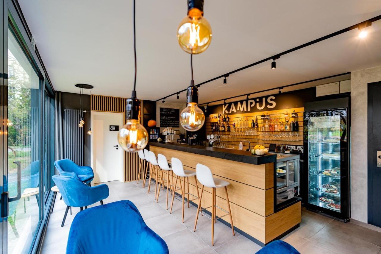 Apartments 4U: Kampus Upstairs Hradec Králové 외부 사진