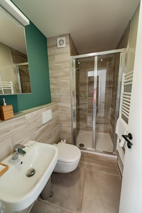 Apartments 4U: Kampus Upstairs Hradec Králové 외부 사진