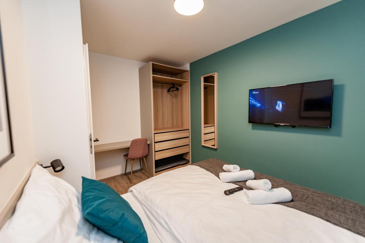 Apartments 4U: Kampus Upstairs Hradec Králové 외부 사진